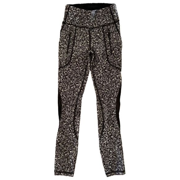 Lululemon Invigorate 7/8 Leggings Size 2 - Picture 3 of 8